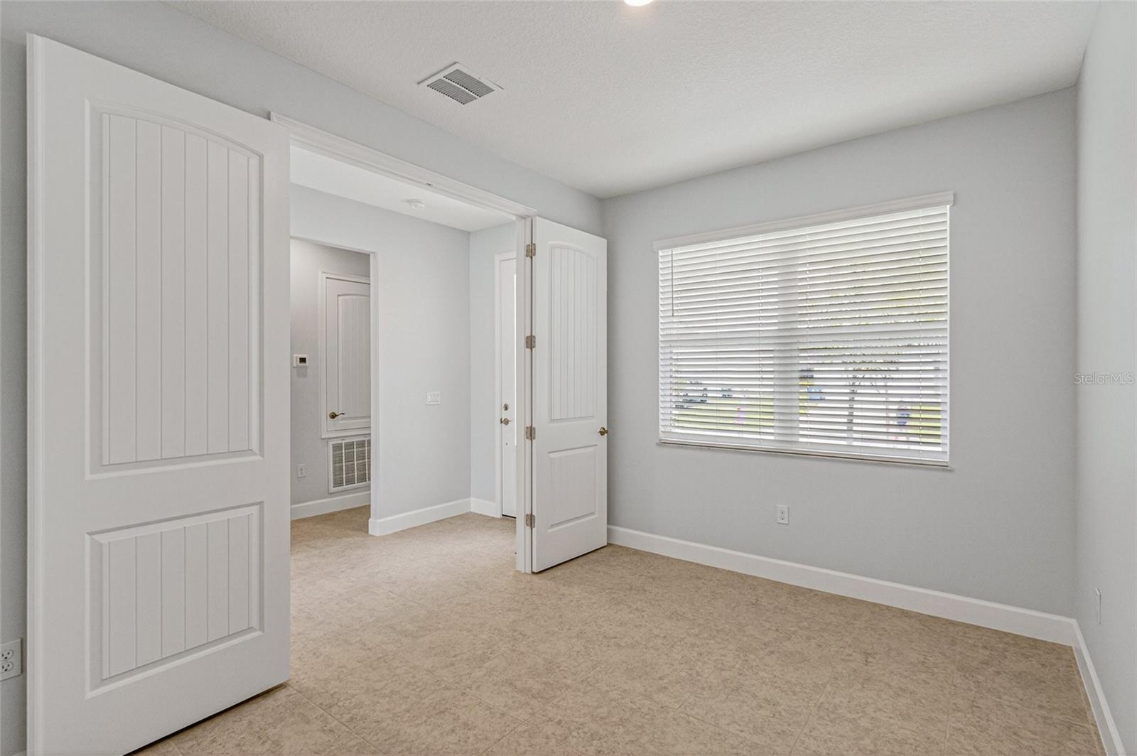 Image 15 of 47 For 450 Hammond Street Sw