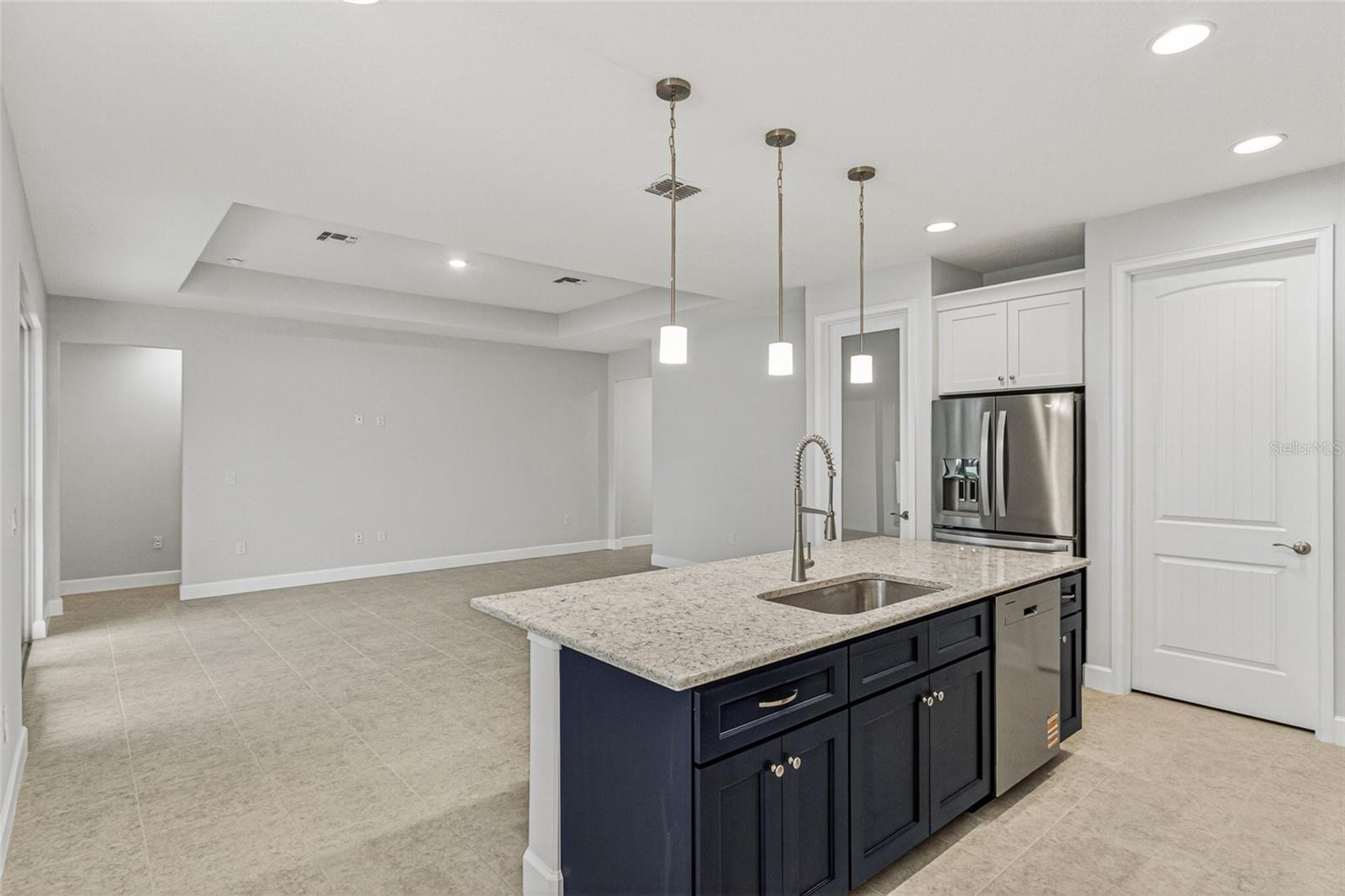 Image 23 of 47 For 450 Hammond Street Sw