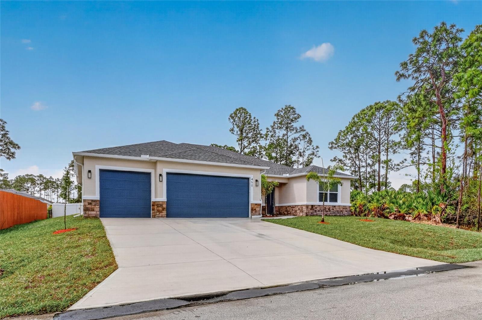 Image 3 of 47 For 450 Hammond Street Sw