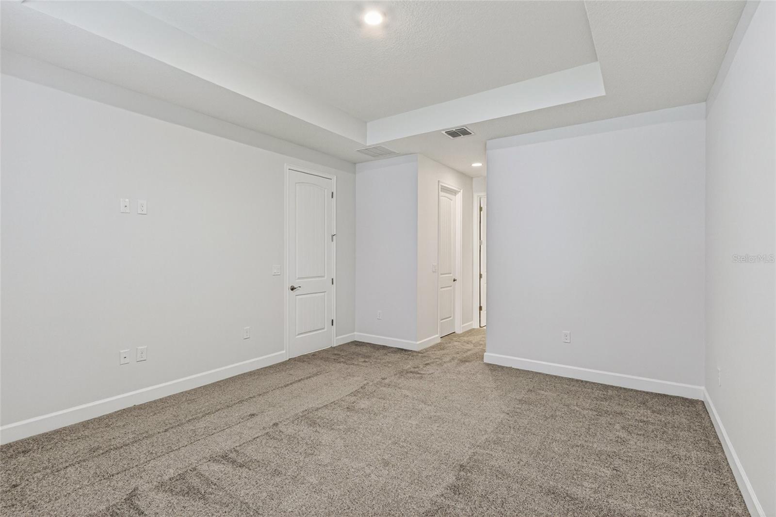 Image 34 of 47 For 450 Hammond Street Sw