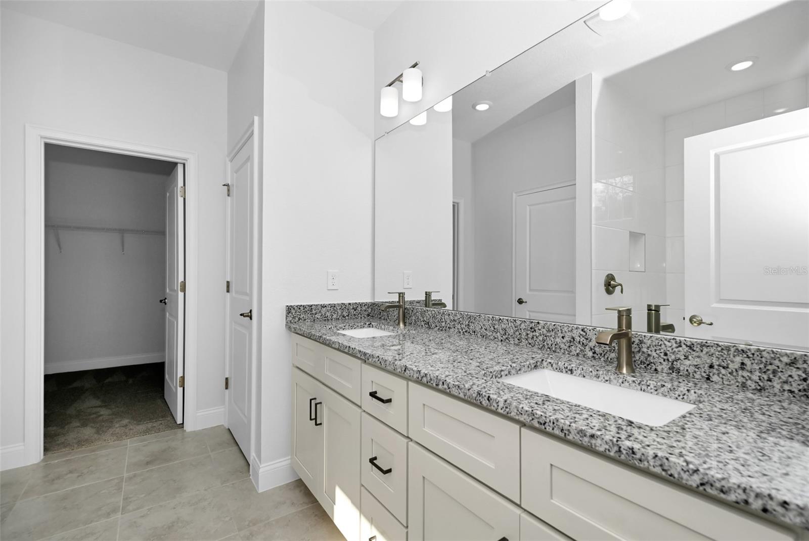 Image 21 of 35 For 8736 Vince Drive