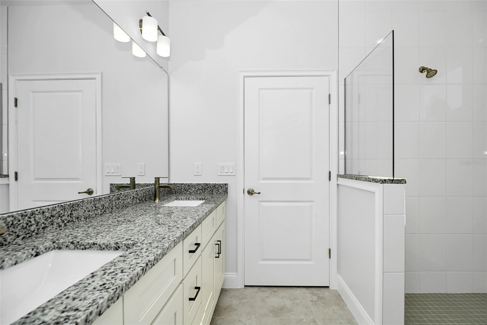 Image 23 of 35 For 8736 Vince Drive