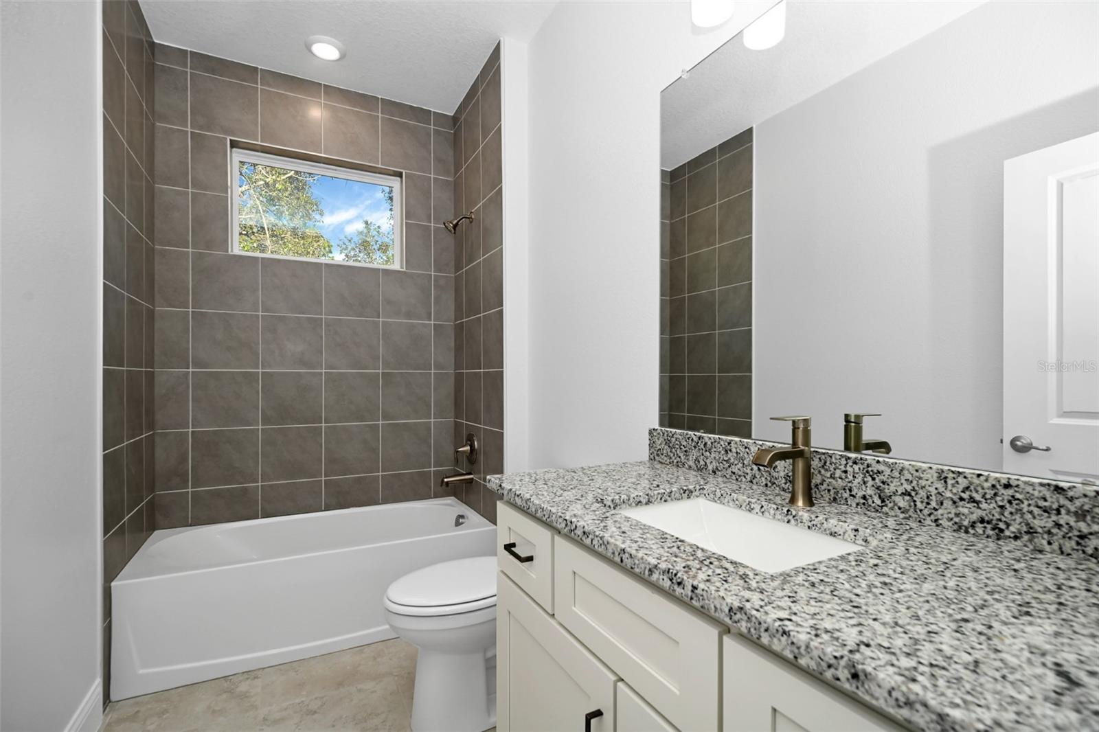 Image 27 of 35 For 8736 Vince Drive