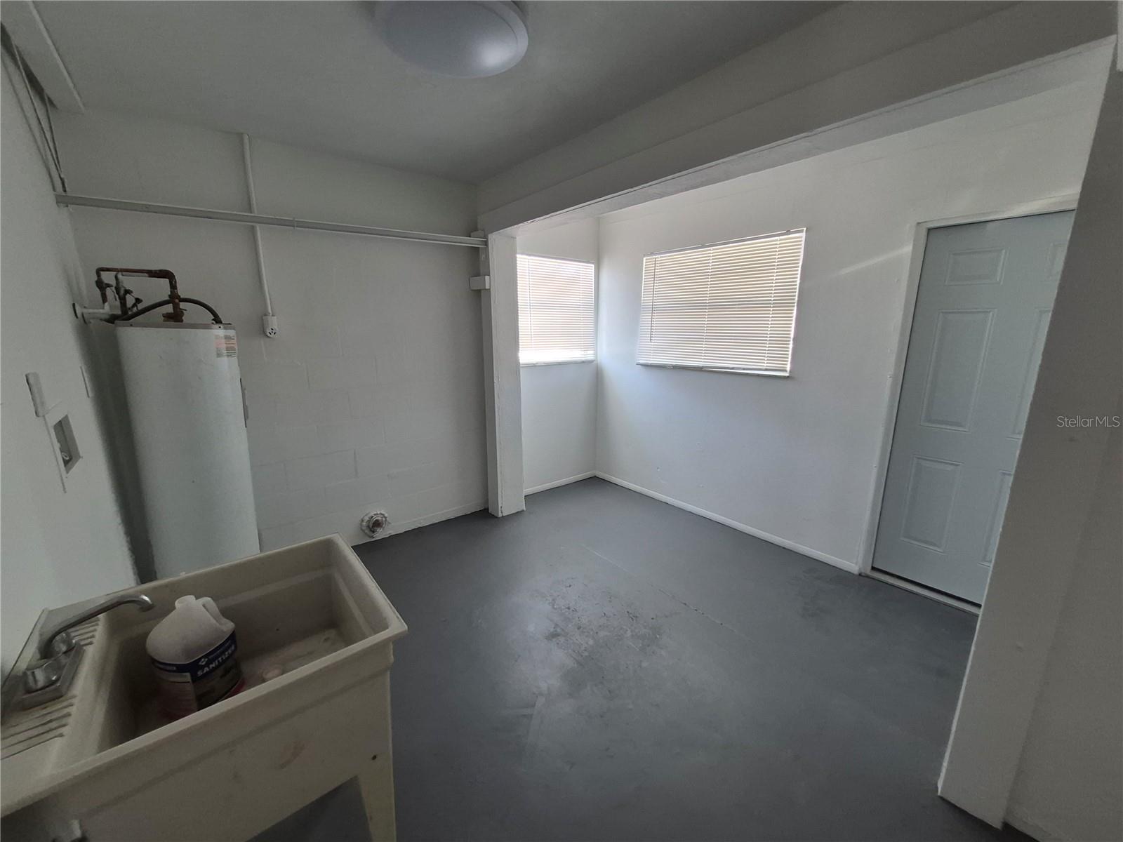 Image 6 of 13 For 41 Lincoln Avenue