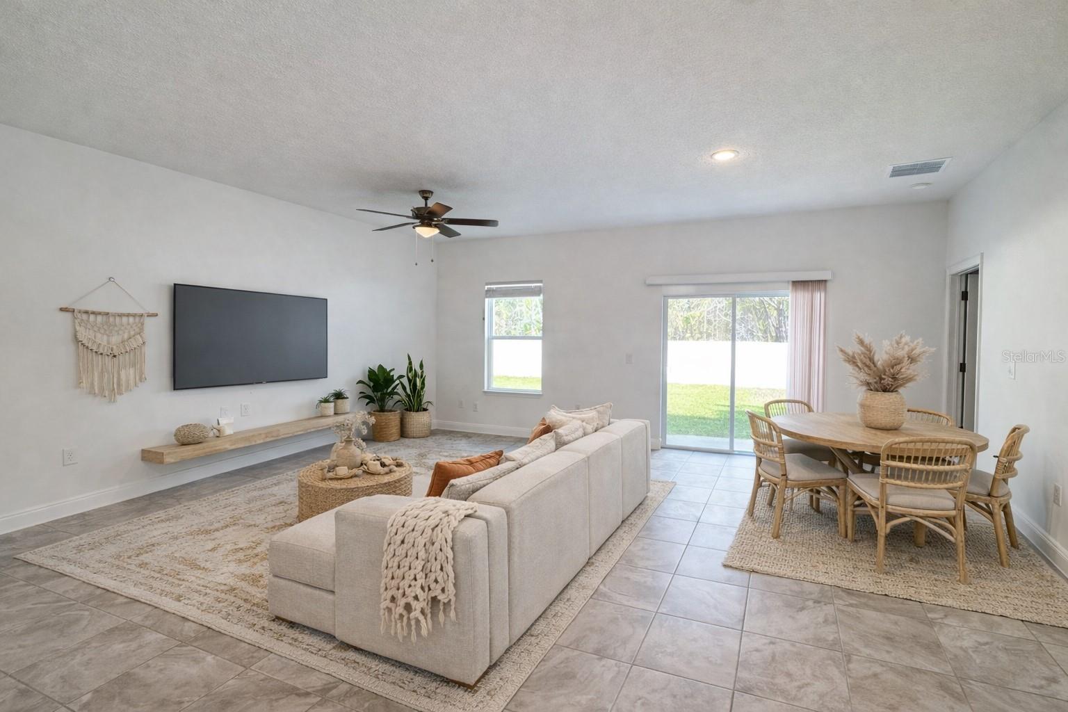 Image 13 of 58 For 16054 55th Avenue Road