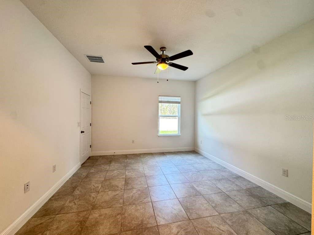 Image 22 of 58 For 16054 55th Avenue Road