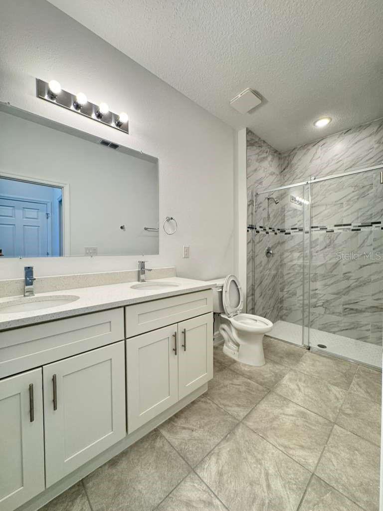 Image 26 of 58 For 16054 55th Avenue Road