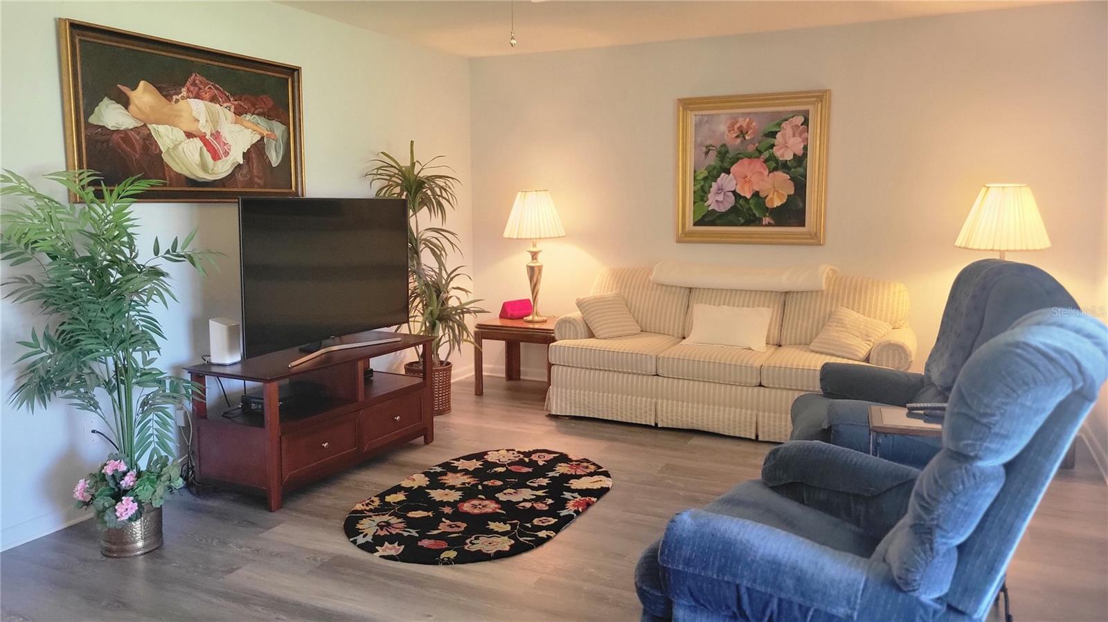 Image 2 of 14 For 566 Fairways Circle B