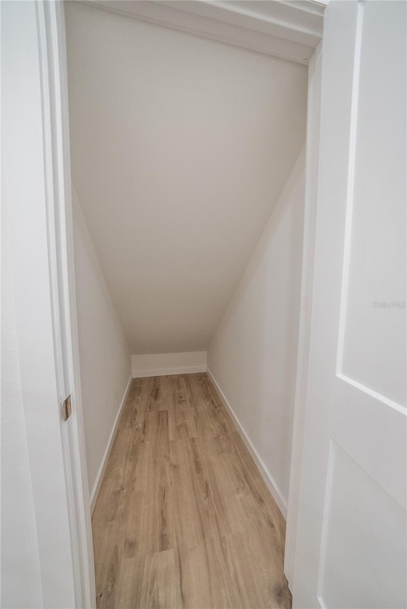 Image 6 of 27 For 318 6th Street