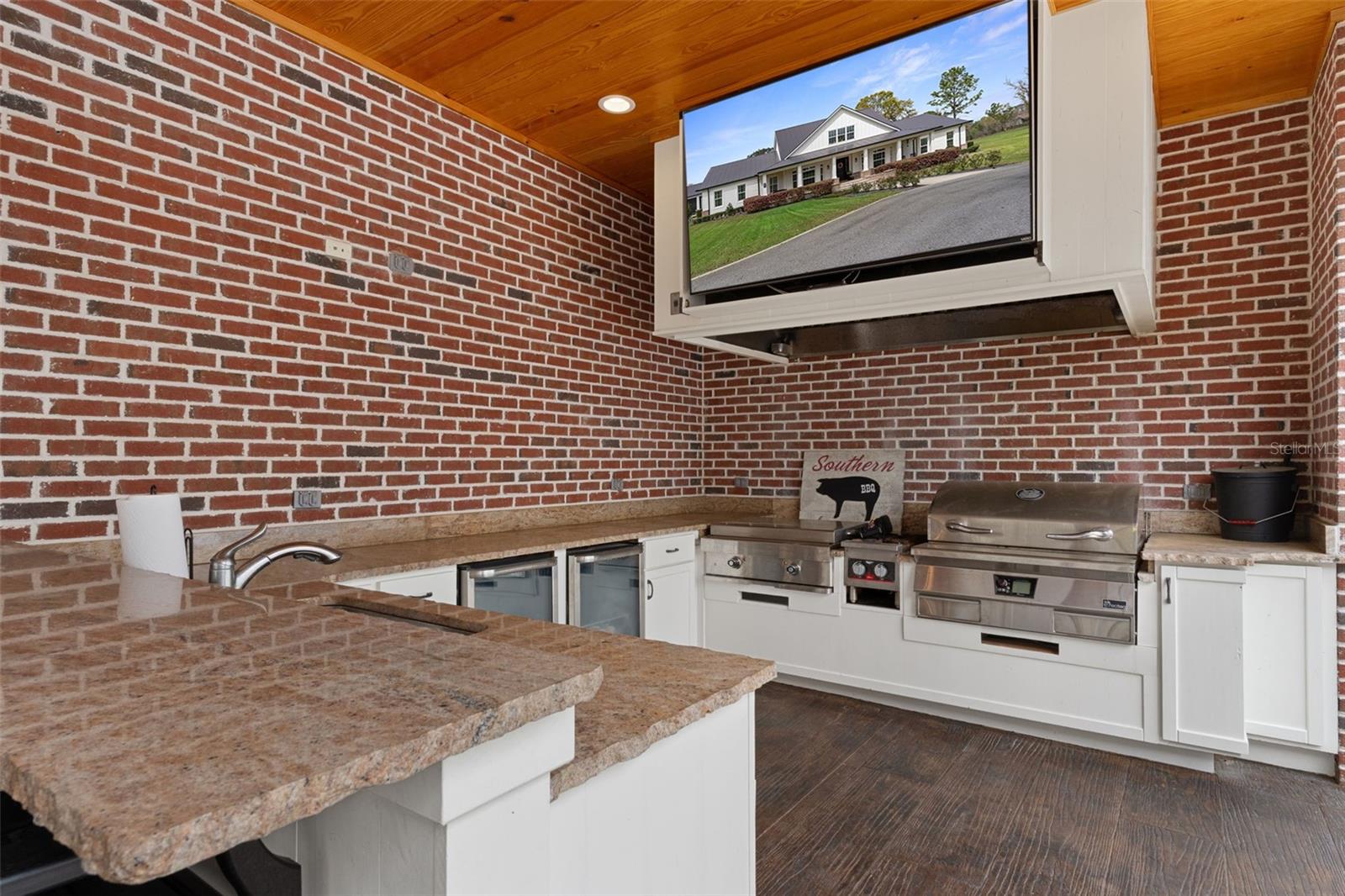 Image 32 of 96 For 2870 87th Avenue