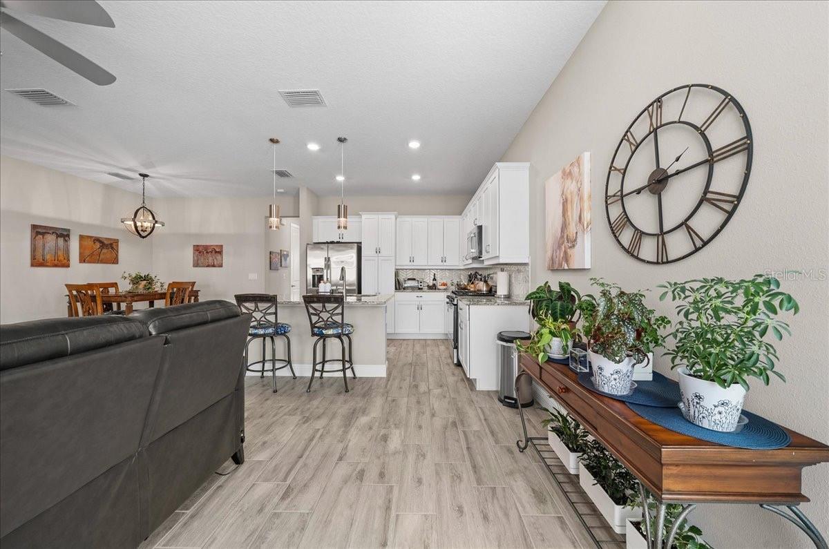 Image 11 of 59 For 5361 33rd Place