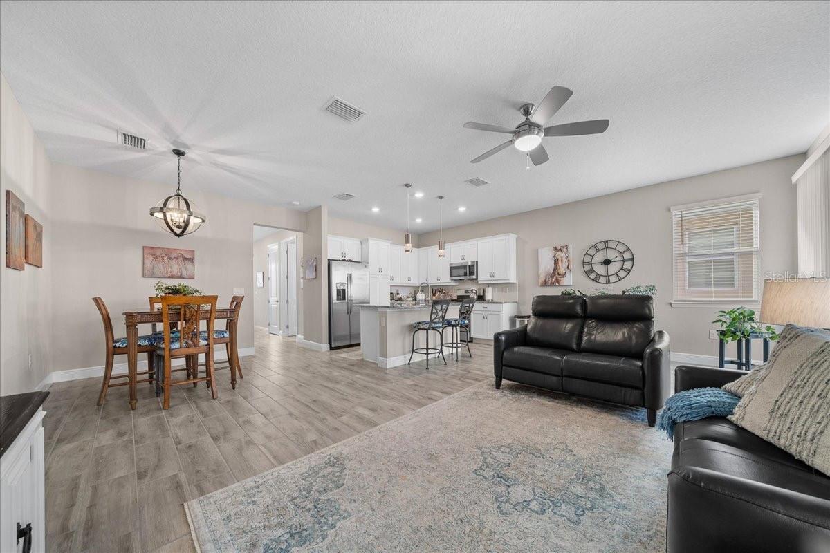 Image 12 of 59 For 5361 33rd Place