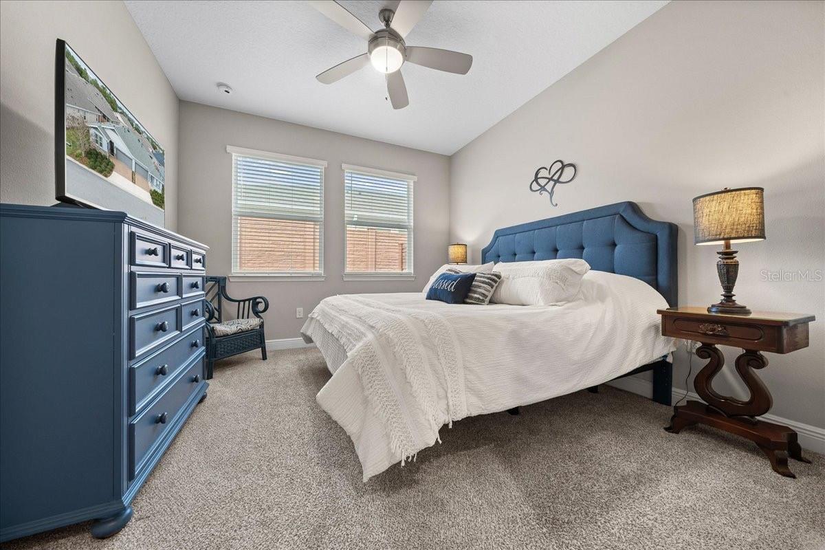 Image 16 of 59 For 5361 33rd Place