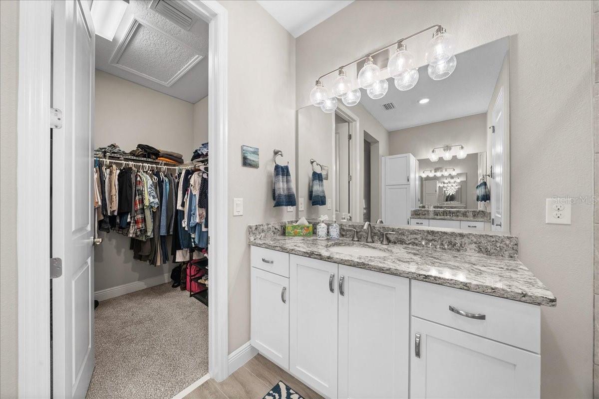 Image 23 of 59 For 5361 33rd Place