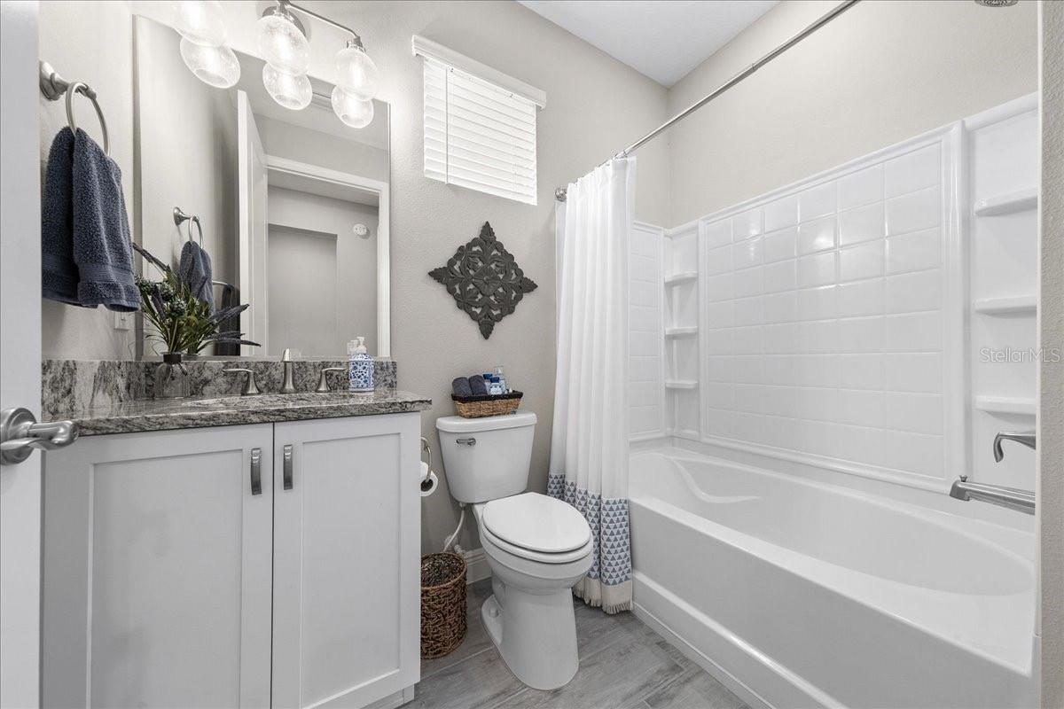 Image 24 of 59 For 5361 33rd Place