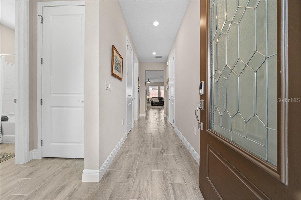 Image 3 of 59 For 5361 33rd Place