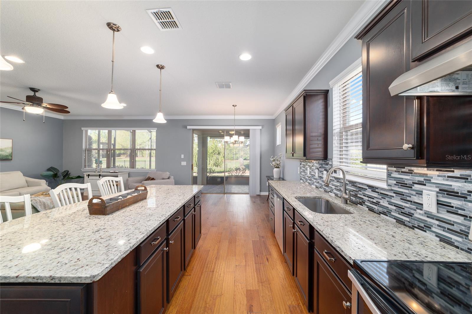 Image 19 of 76 For 9395 70th Loop