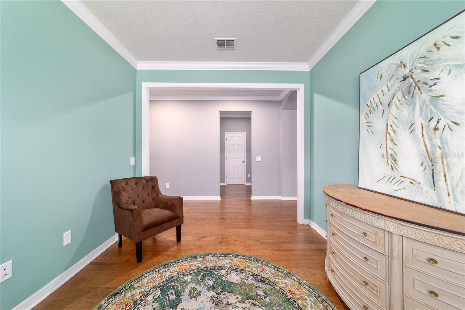 Image 26 of 76 For 9395 70th Loop