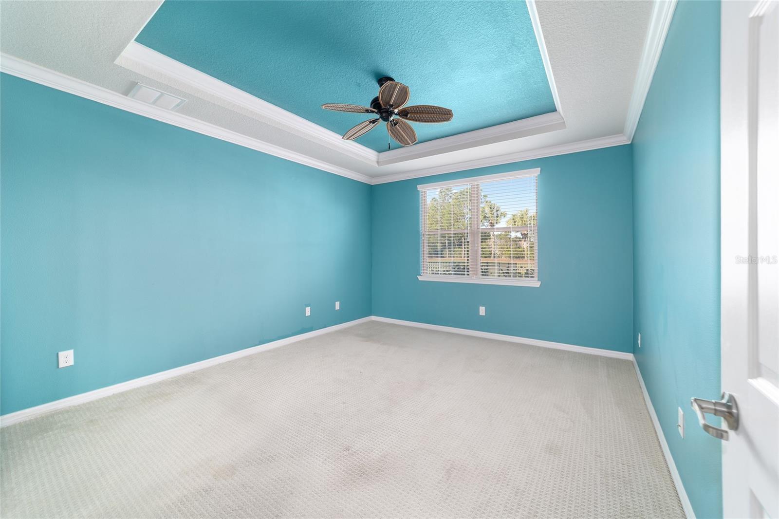 Image 27 of 76 For 9395 70th Loop