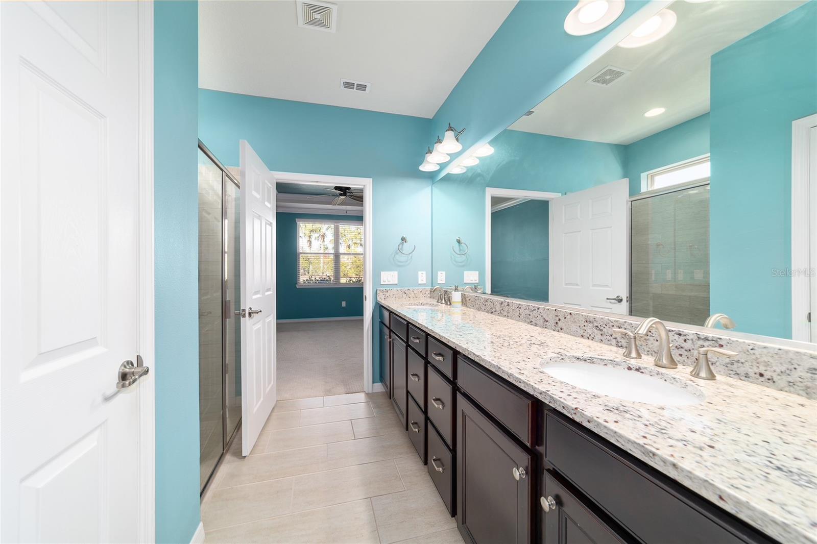 Image 31 of 76 For 9395 70th Loop