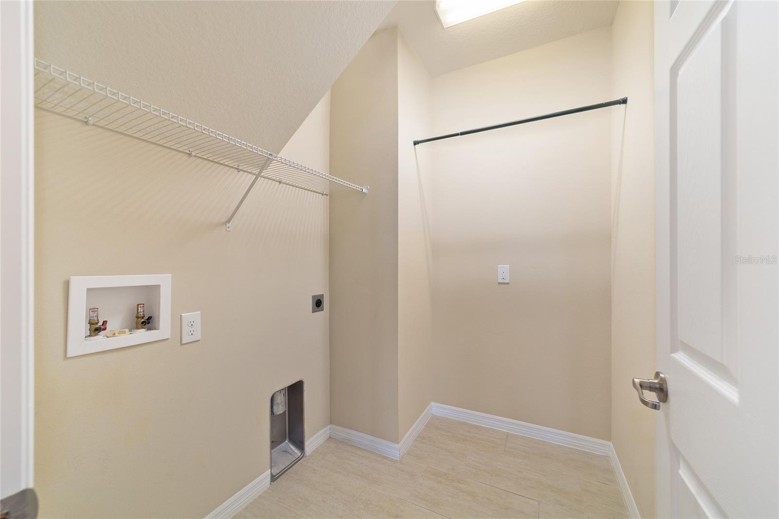 Image 39 of 76 For 9395 70th Loop