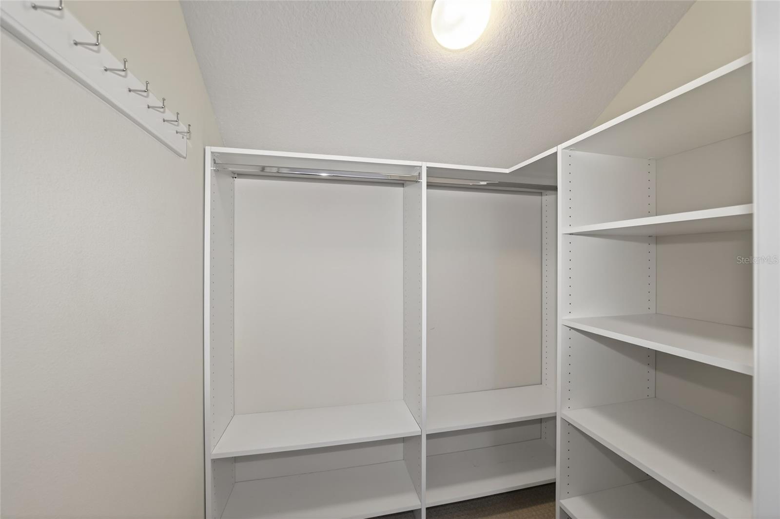 Image 48 of 76 For 9395 70th Loop