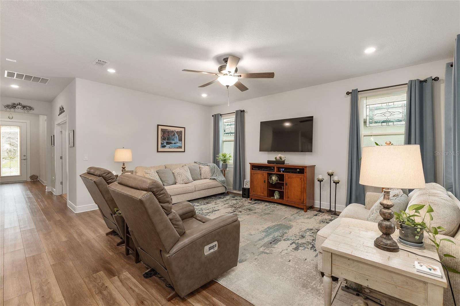 Image 10 of 64 For 9267 56th Loop