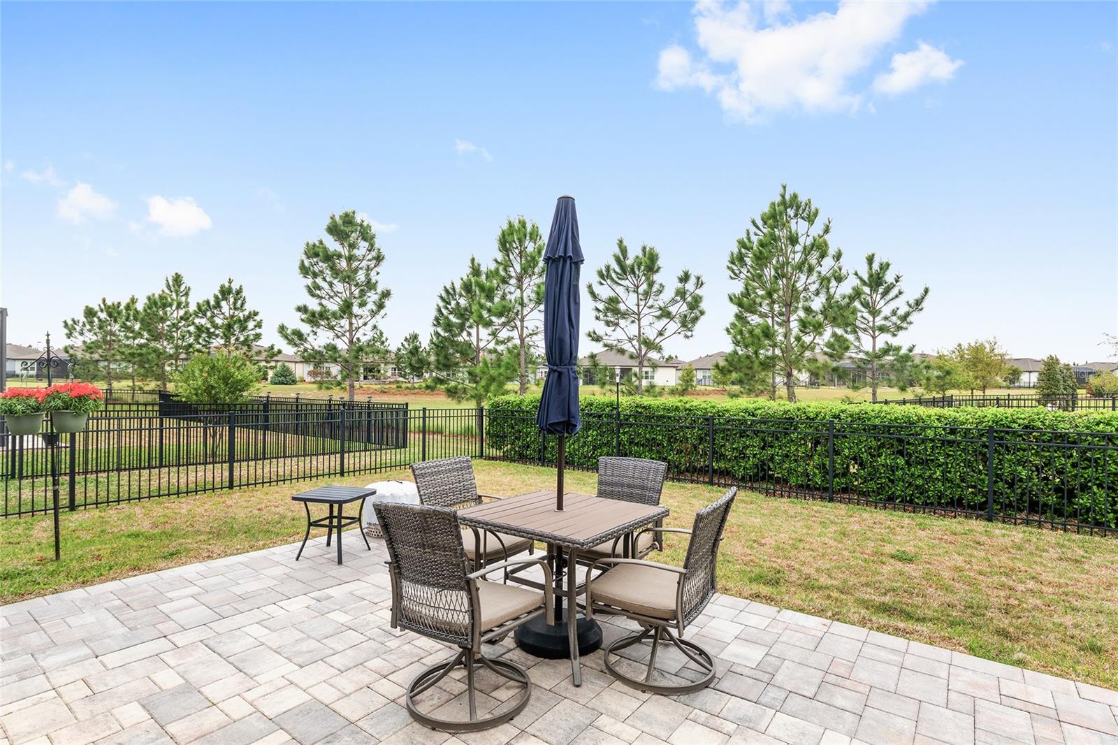 Image 48 of 64 For 9267 56th Loop