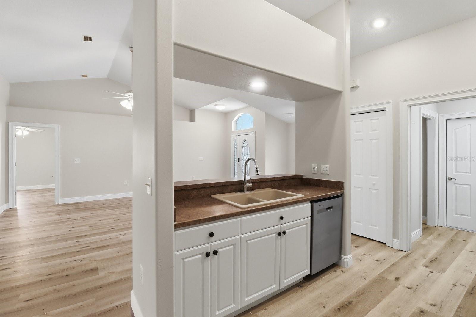 Image 12 of 27 For 8520 Elkcam Boulevard