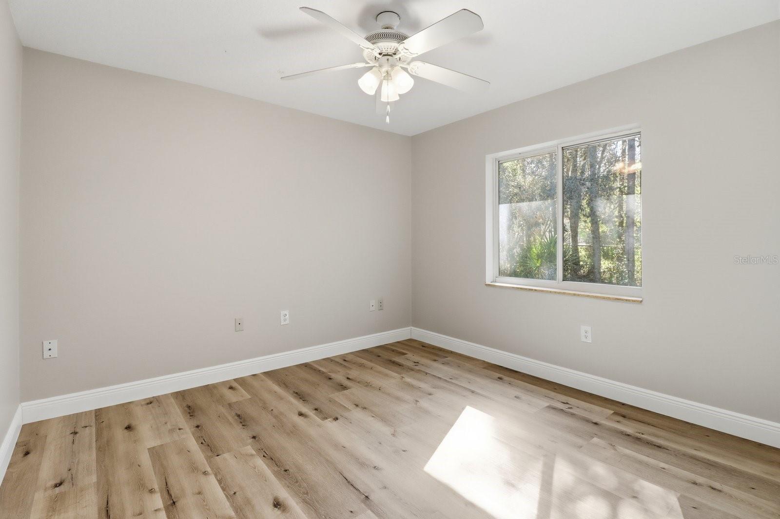 Image 19 of 27 For 8520 Elkcam Boulevard