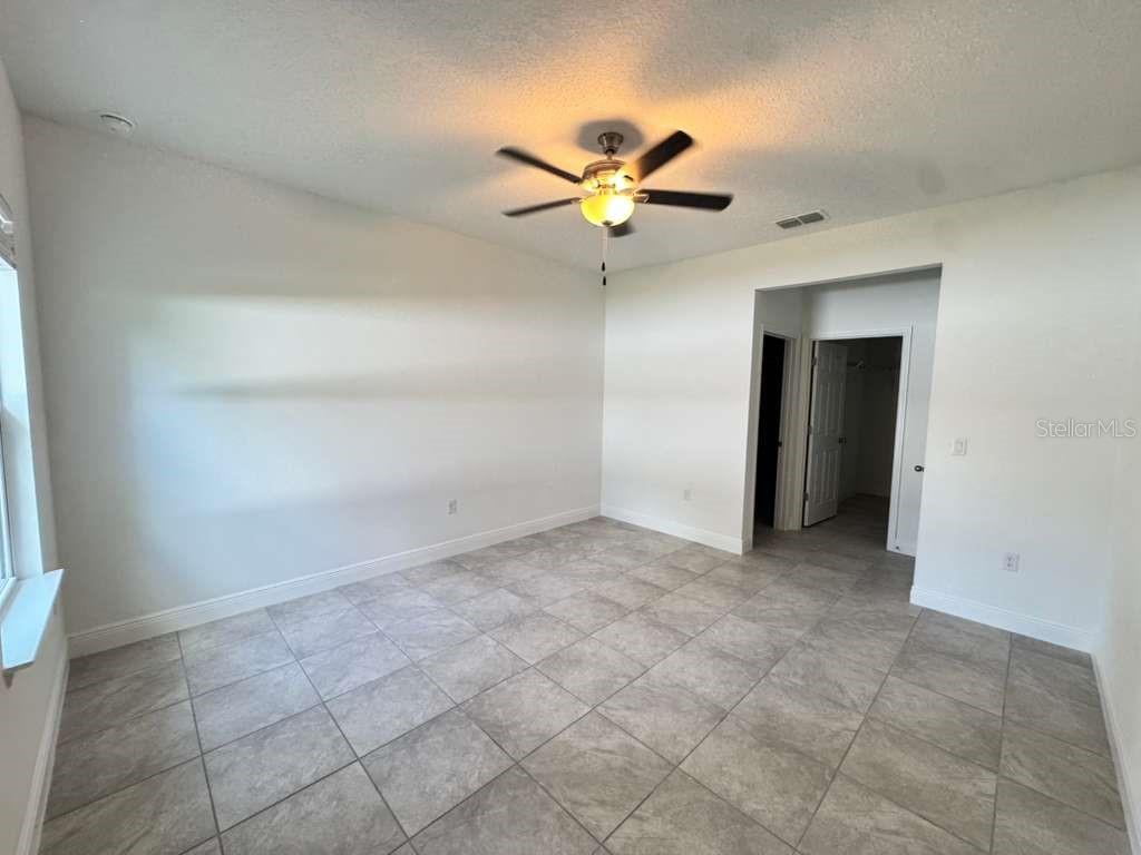 Image 20 of 52 For 769 Marion Oaks Pass