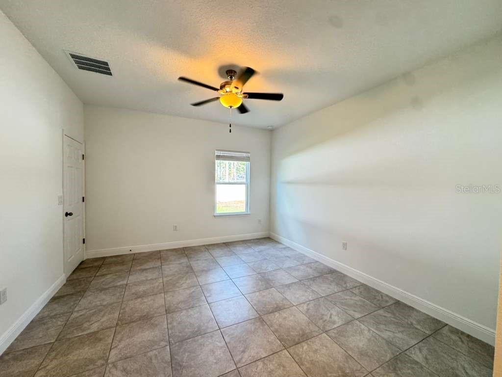 Image 21 of 52 For 769 Marion Oaks Pass