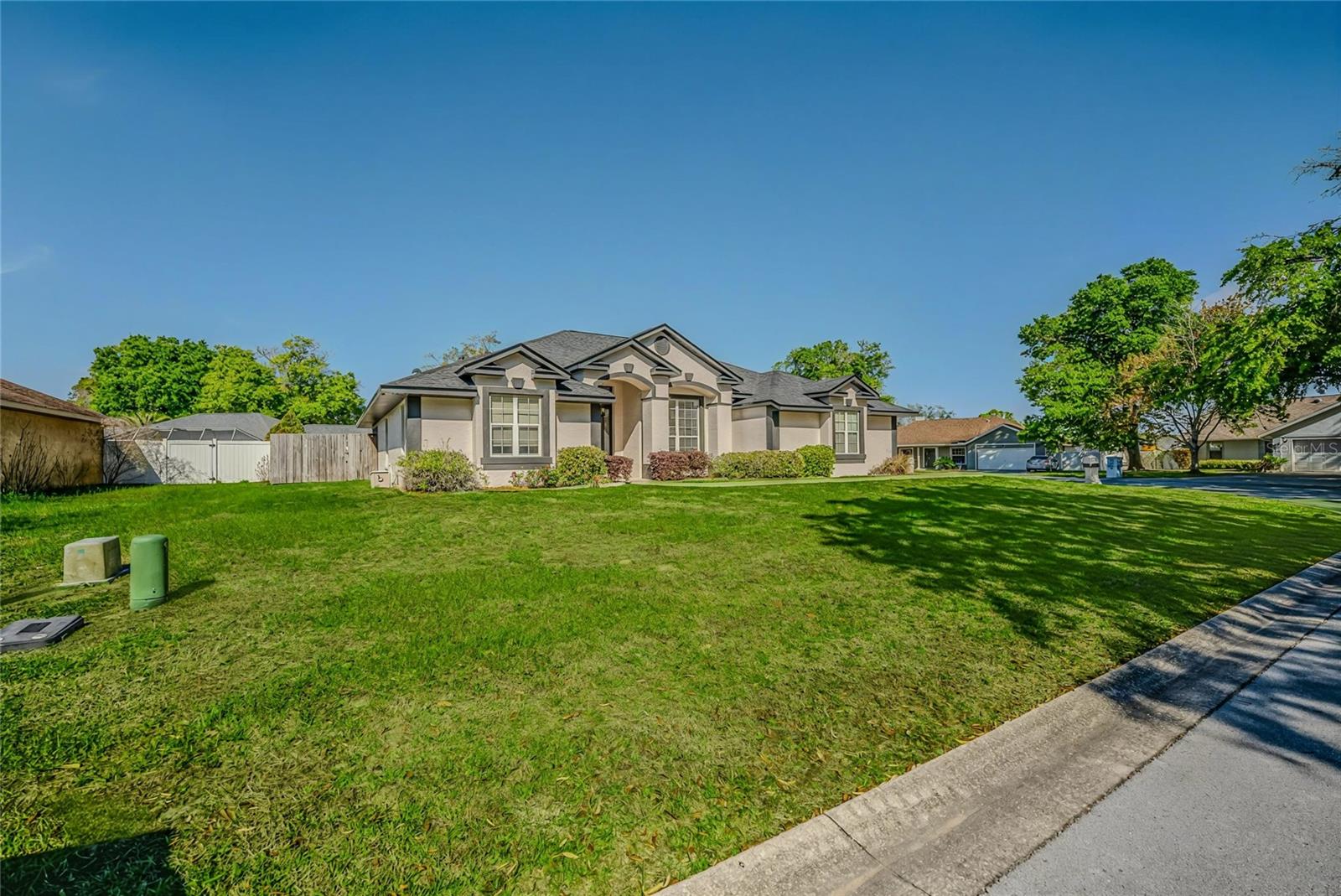 Image 44 of 49 For 6598 11th Loop