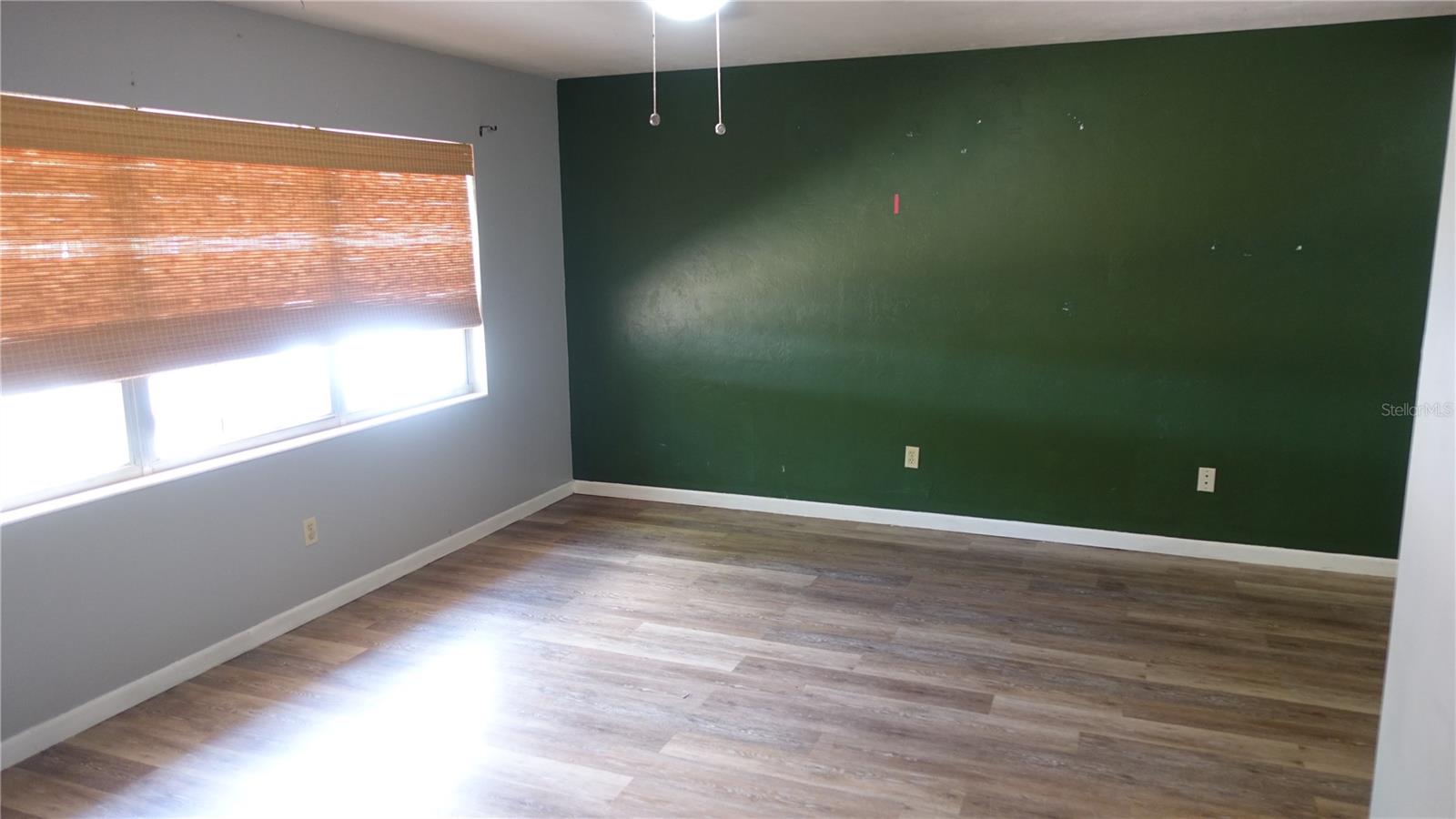 Image 6 of 52 For 4910 39th Terrace Nw