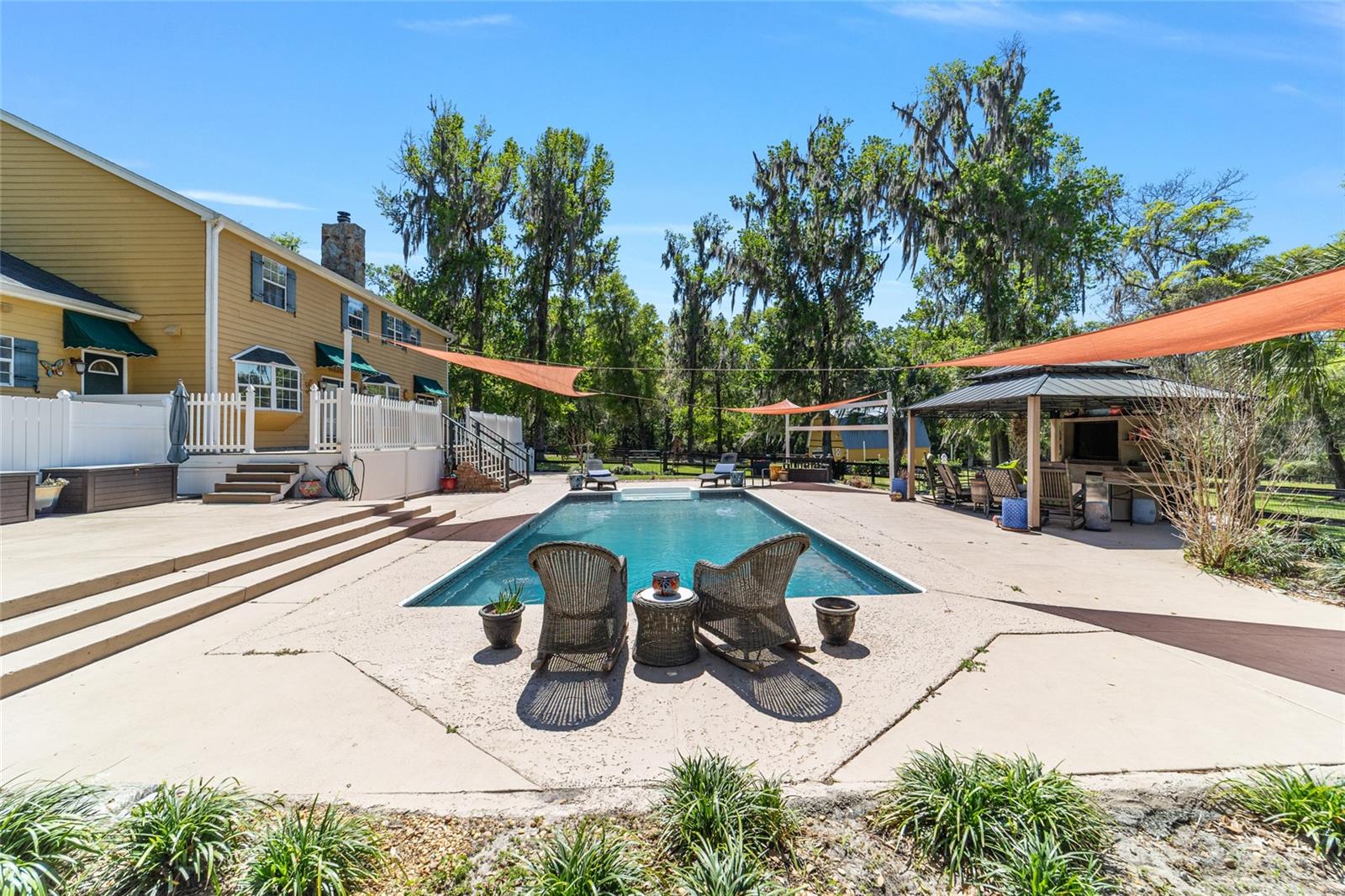 Image 46 of 56 For 9220 19th Avenue Road