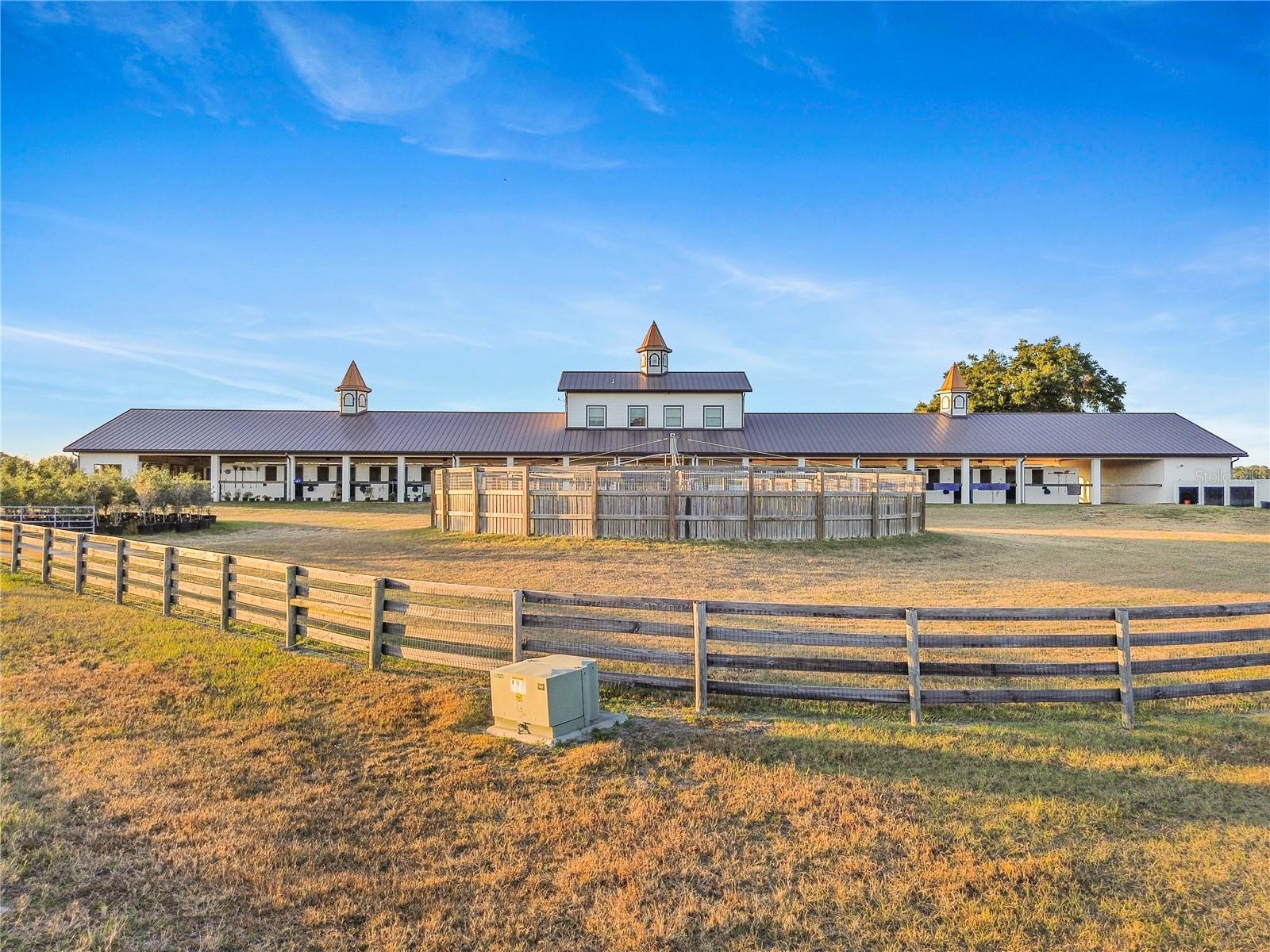 Listing photo id 0 for 1345-1 155 Place