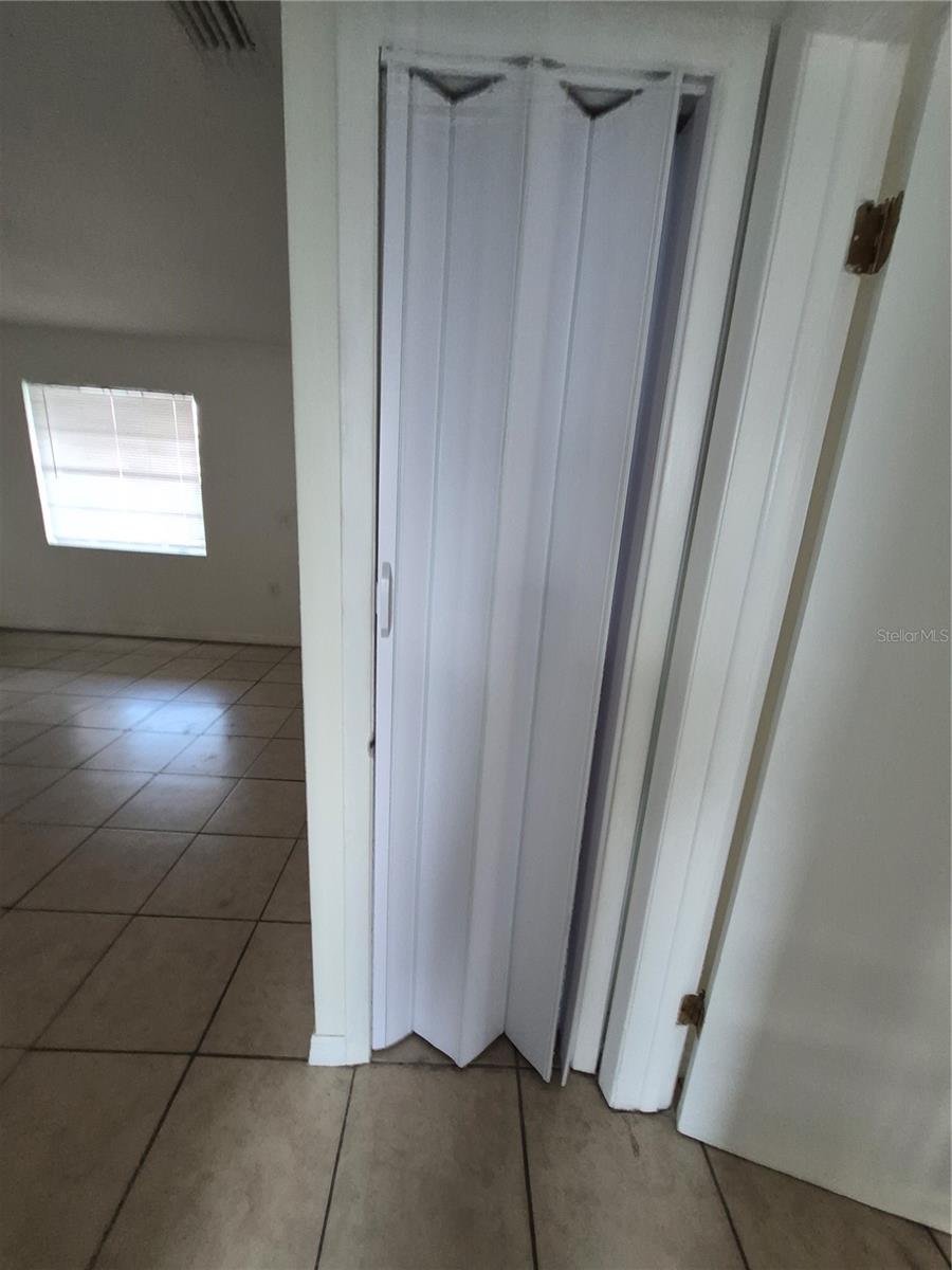 Image 18 of 20 For 11 Barbour Street