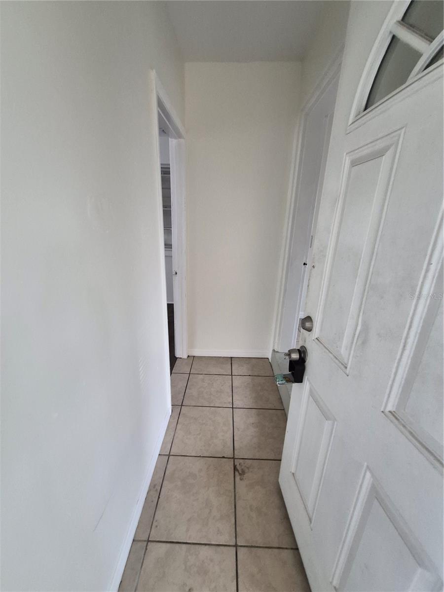 Image 7 of 20 For 11 Barbour Street