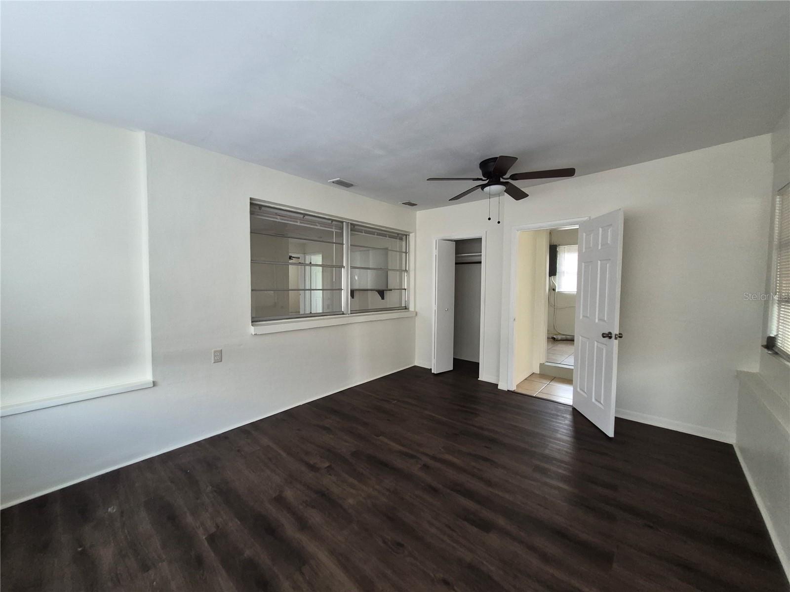 Image 8 of 20 For 11 Barbour Street