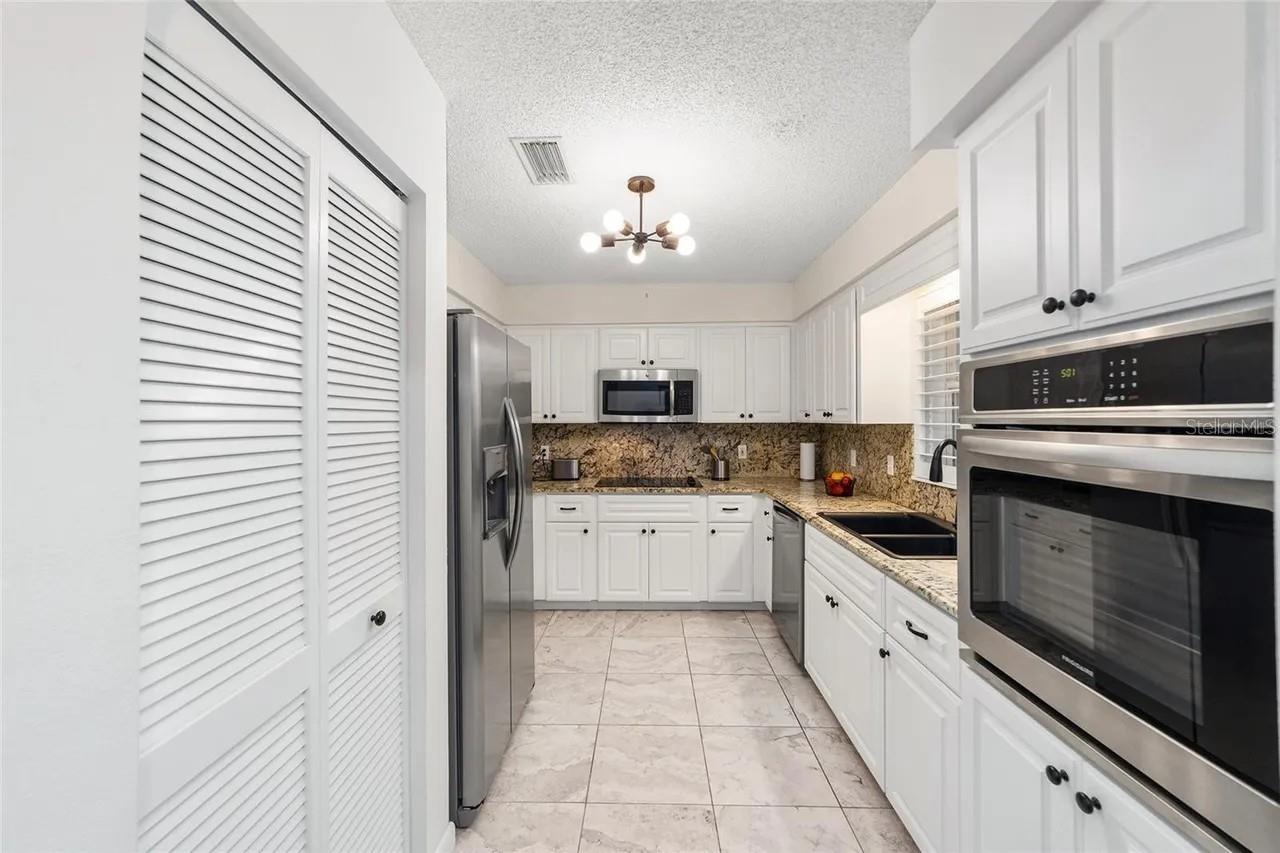 Image 3 of 16 For 9697 94th Court