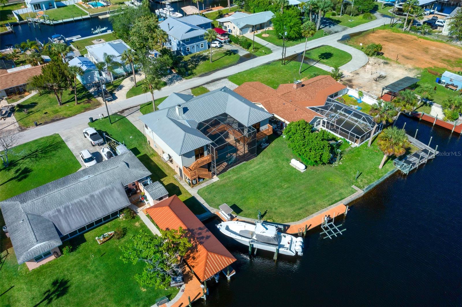 Image 14 of 71 For 2050 18th Street