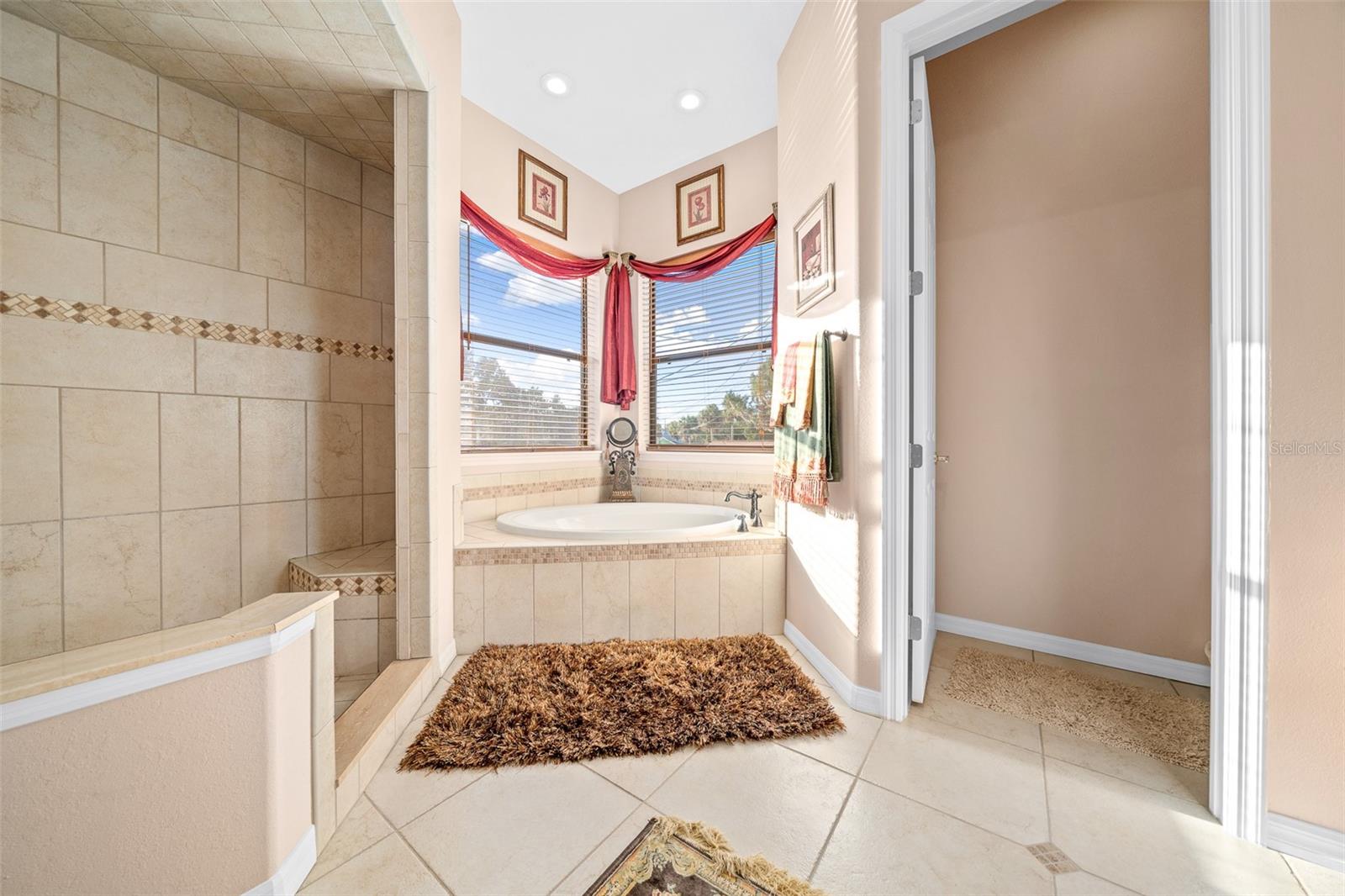 Image 26 of 71 For 2050 18th Street