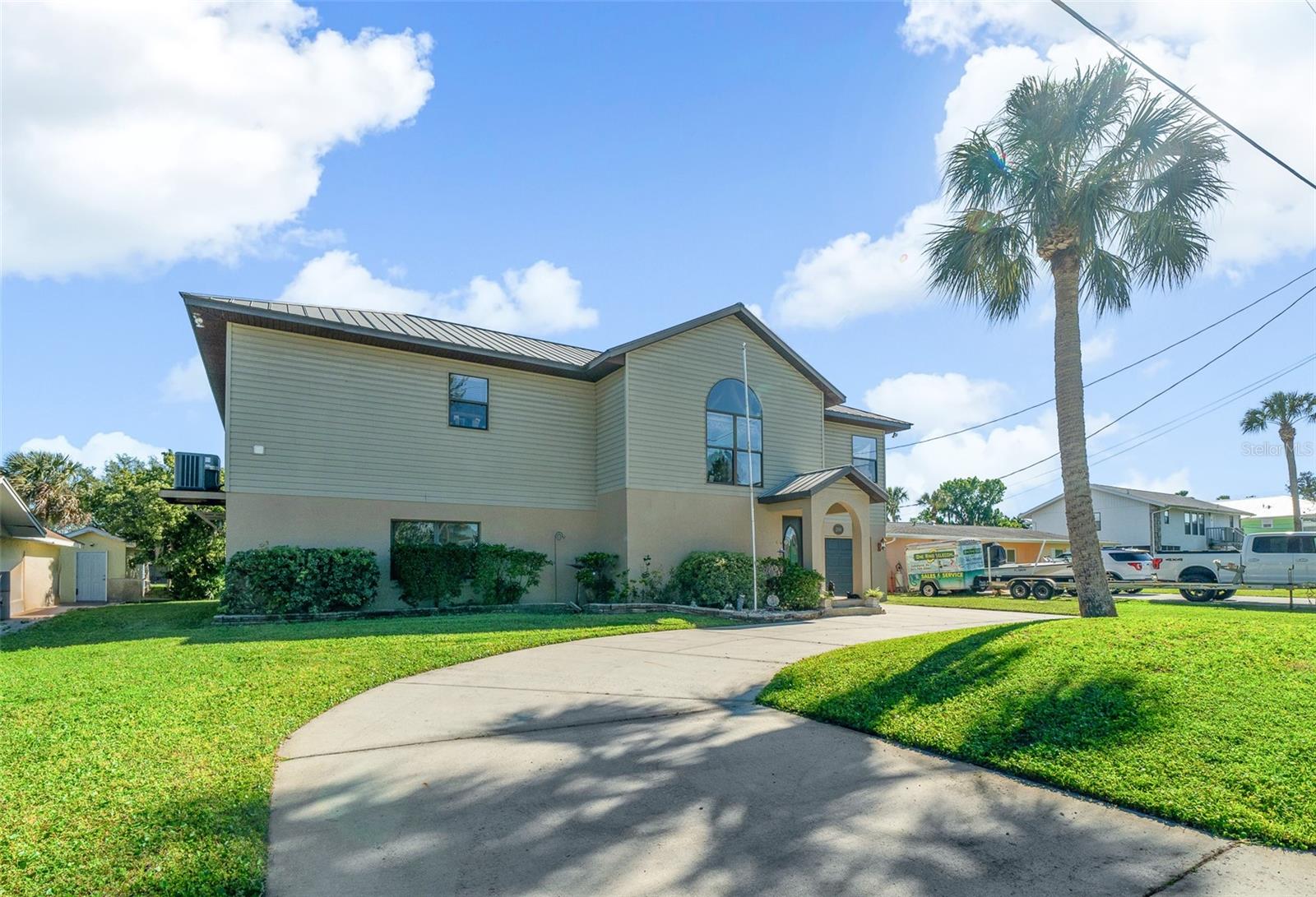 Image 3 of 71 For 2050 18th Street