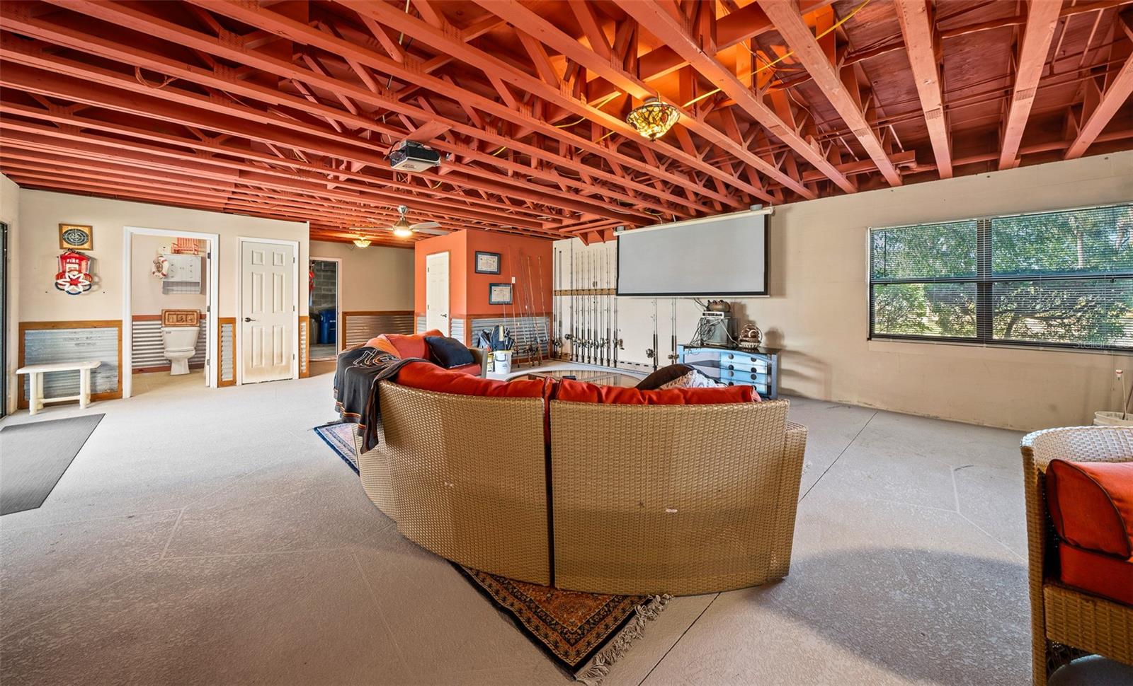 Image 46 of 71 For 2050 18th Street