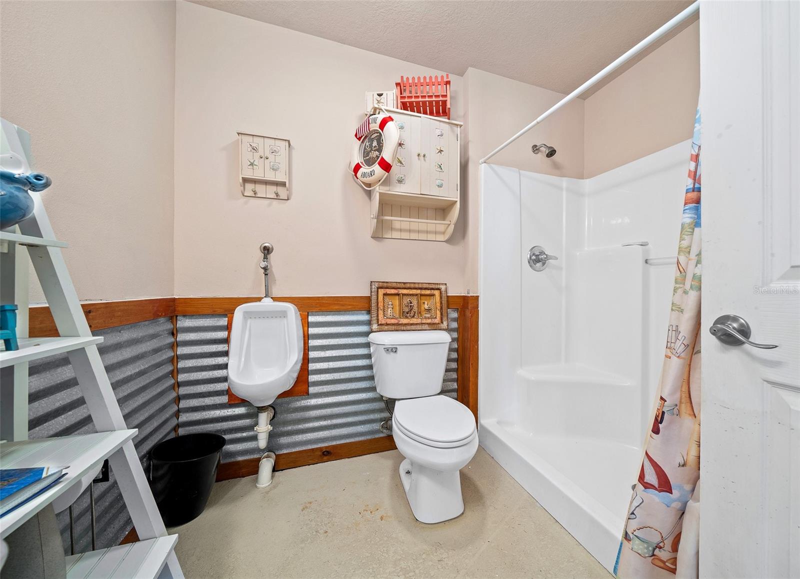 Image 52 of 71 For 2050 18th Street