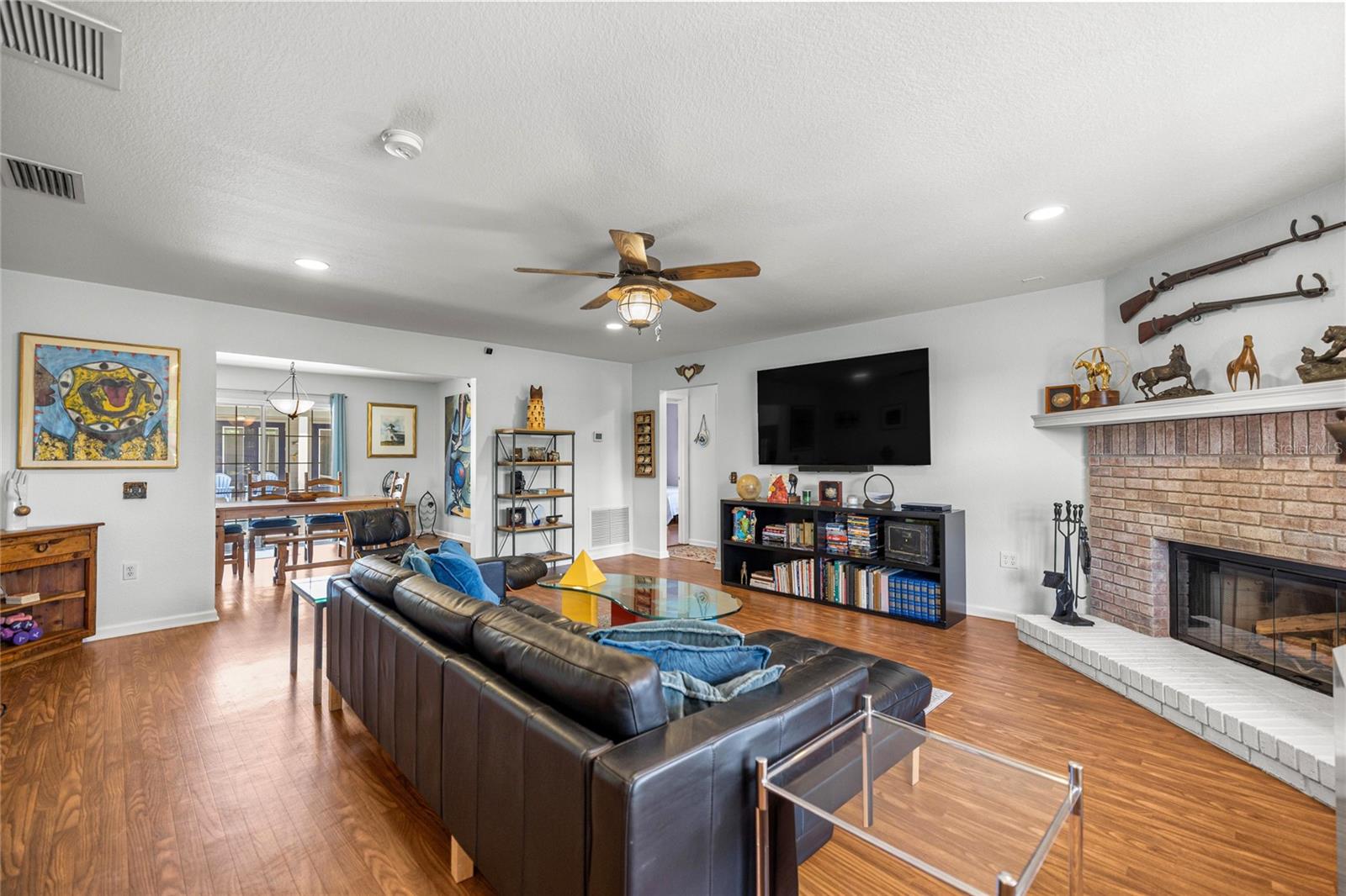 Image 8 of 48 For 5665 140th Street