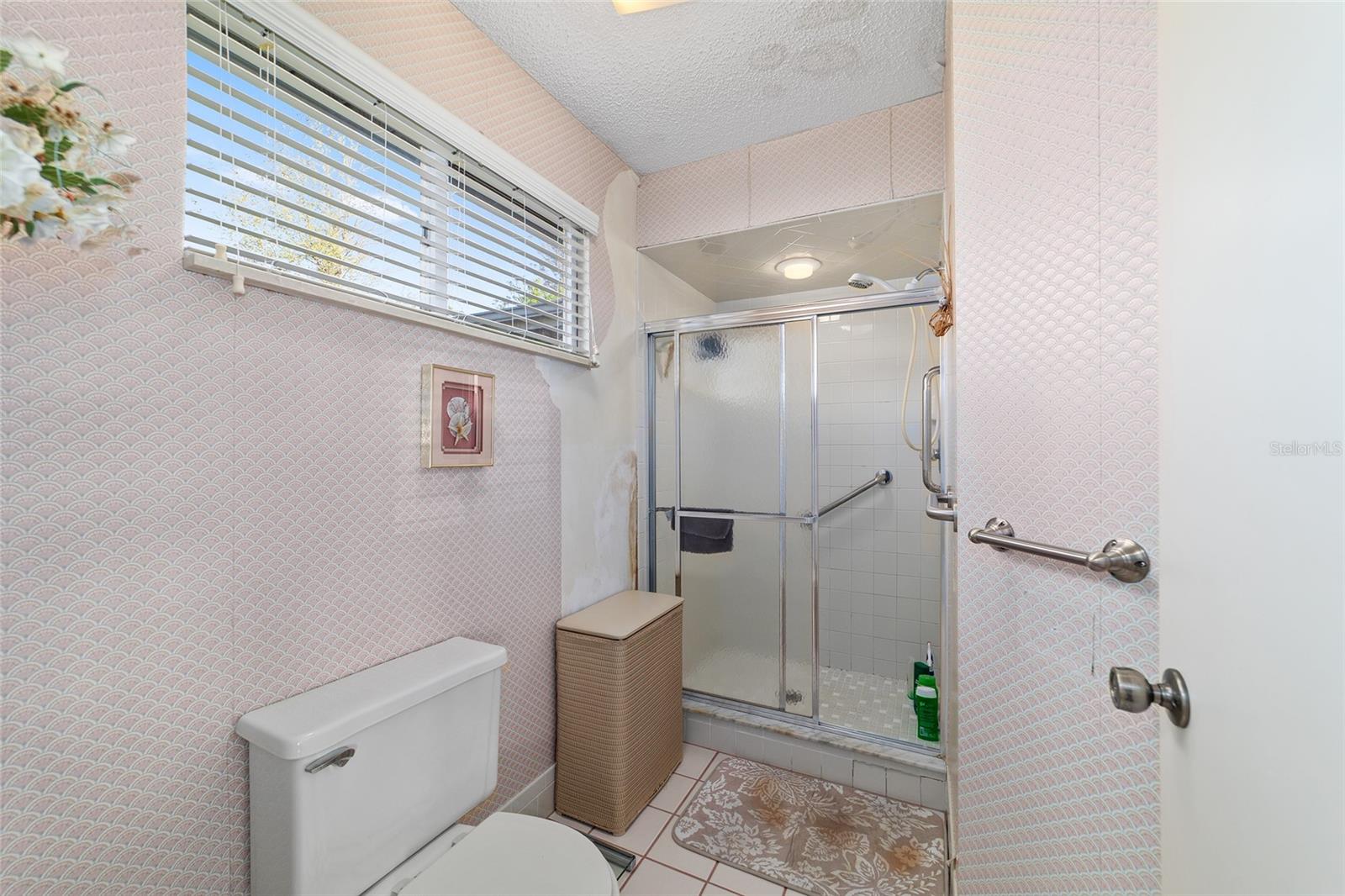 Image 22 of 52 For 10921 86th Ct