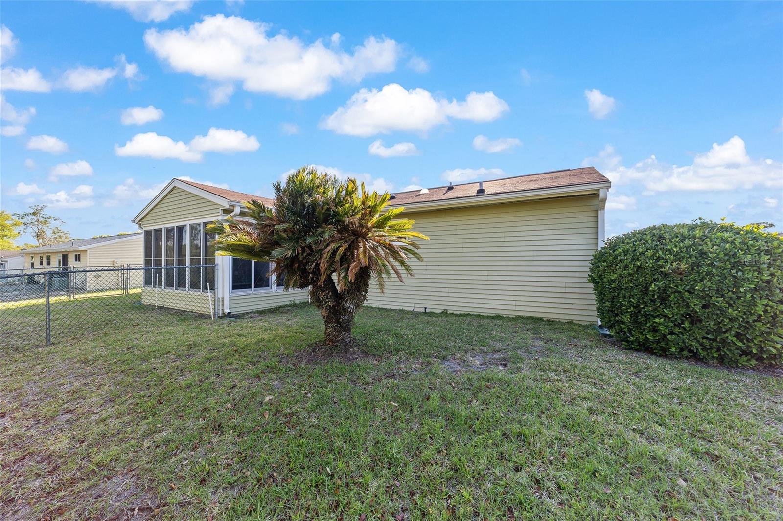 Image 46 of 52 For 10921 86th Ct