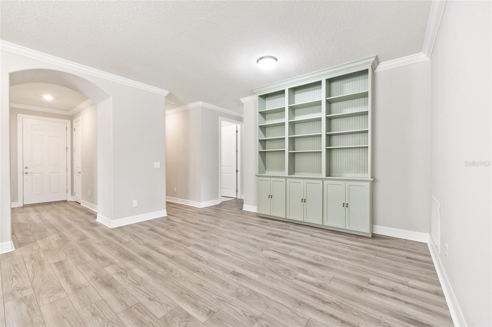 Image 10 of 57 For 6816 95th Circle