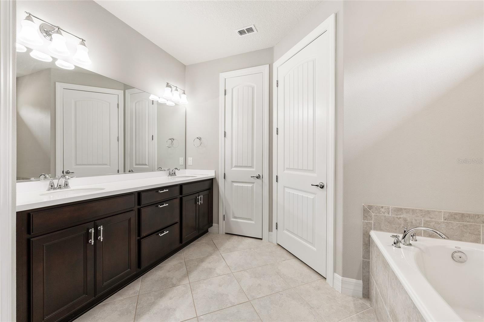 Image 26 of 57 For 6816 95th Circle